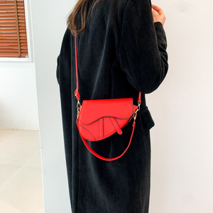 Hợp Thời Trang Hàn Quốc Phiên Bản Duy Nhất Vai Crossbody Túi Cho Phụ Nữ Phong Cách Thanh Lịch Nhỏ Màu Khối Túi Xách Yên Túi Làm PU - Product Image 5