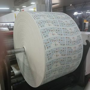 Rollo de papel recubierto de PE con textura de papel base optimizada que mejora la adhesión del revestimiento y el rendimiento antifugas a largo plazo para vasos - Product Image 6