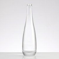 Bouteille de vodka en verre rond de 500 ml personnalisée avec bouchon à vis pour spiritueux à marque privée