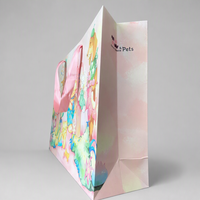 Sac en papier rose à motif de dessin animé avec poignée en ruban de satin pour l'emballage de cadeaux pour animaux de compagnie et la vente au détail de vêtements pour enfants, impression personnalisée