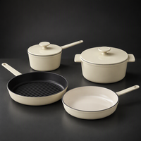 Ensemble de batterie de cuisine en fonte émaillée légère avec deux poêles, une casserole à lait et un faitout pour la vente en gros et au détail