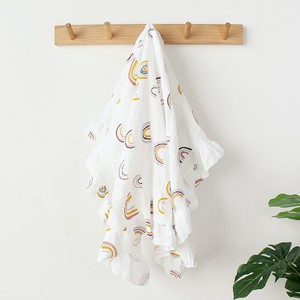 <span class=keywords><strong>Couverture</strong></span> d'<span class=keywords><strong>emmaillotage</strong></span> en mousseline tricotée 100 % coton biologique, unie et moelleuse, à volants, pour bébés nouveau-nés, utilisable quatre saisons, vente en gros - Product Image 1
