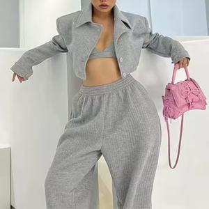 Ropa de Otoño de Alta Calidad con Logotipo Personalizado OEM para Damas, Chaqueta Ajustada Sólida, Chándal de Algodón 100% para Mujer - Product Image 4