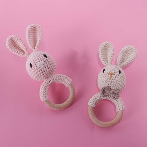 Gros Doux <span class=keywords><strong>En</strong></span> <span class=keywords><strong>Bois</strong></span> <span class=keywords><strong>Anneau</strong></span> Crochet Lapin <span class=keywords><strong>Hochet</strong></span> <span class=keywords><strong>Naturel</strong></span> À Tricoter de Dentition de Bande Dessinée Animaux Crochet <span class=keywords><strong>En</strong></span> <span class=keywords><strong>Bois</strong></span> Bébé de Dentition - Product Image 4