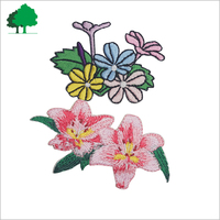 Patchs brodés personnalisés avec logo, motif floral, pour vêtements, petit MOQ 30 pièces