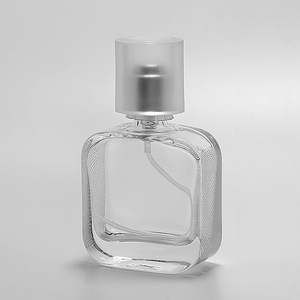 Nuevo Diseño Fondo Grueso 30ml 50ml 100ml Botella de Perfume de Vidrio Recargable de Lujo Exótica de Alta Gama Botella de Perfume Cuadrada - Product Image 2