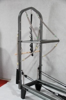 Nouvelle machine de Pilates Nextgen en aluminium, modèle Half Trapeze Reformer, ensemble complet réglable avec tour et tapis, cadre en alliage pour studio et domicile