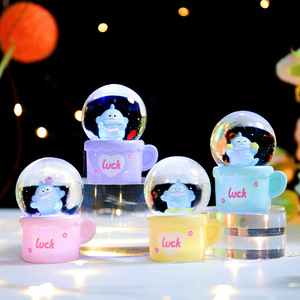 Adornos creativos y lindos con forma de conejo, mini bolas de cristal, adornos de escritorio para niños, luces nocturnas, artesanía al por mayor - Product Image 6