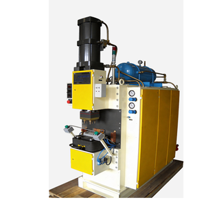 Machine de soudage par projection de précision à courant continu pour la fabrication de tôles, composants en acier, pièces de quincaillerie et applications industrielles - Product Image 1