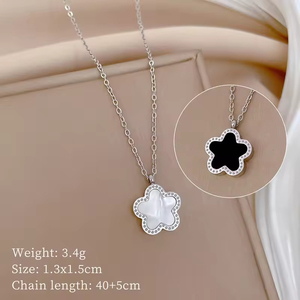 Collana con Ciondolo a Fiore in Acciaio al Titanio Bifacciale con Catena a Maglie Placcata Oro per Donne e Bambini - Product Image 4