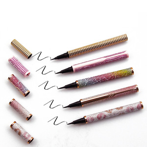 Eyeliner <span class=keywords><strong>magique</strong></span> minéral en gros, cils en bande, marque privée, stylo colle pour les yeux avec adhésif pour le <span class=keywords><strong>maquillage</strong></span> des yeux - Product Image 5