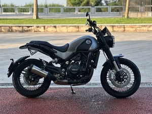 Leoncino 500 500cc Moteur bicylindre en parallèle refroidi par eau, moto scrambler rétro pour débutants, déplacements quotidiens, vitesse 500, moteur puissant - Product Image 5