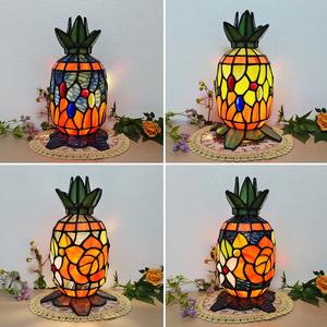 <span class=keywords><strong>Lampe</strong></span> de table en verre <span class=keywords><strong>Tiffany</strong></span> de style simple et créatif de haute qualité Jiyuanlux de 12 pouces avec motif à carreaux en verre coloré <span class=keywords><strong>Art</strong></span> <span class=keywords><strong>déco</strong></span> - Product Image 3