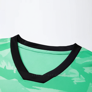 Uniforme de Fútbol de Alta Calidad, Talla Grande, 100% Poliéster, Secado Rápido, Transpirable, Cuello en V, Manga Corta, Colores y Logotipo Personalizables - Product Image 1