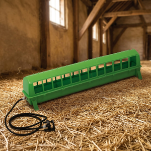Bebedero Automático de Plástico 218-LA para Aves de Corral, Pollos y Palomas, para Uso en Interiores y Exteriores - Product Image 2
