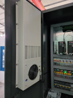 Centre d'usinage vertical CNC VMC855 3 axes 4 axes 5 axes Contrôle GSK Automatique Haute précision