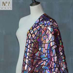 Vải nhung thêu sequin lớn màu hồng holographic mới của thương hiệu Nanyee Textile - Product Image 6