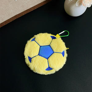 Divertente Borsa Sportiva a Forma <span class=keywords><strong>di</strong></span> Pallone <span class=keywords><strong>da</strong></span> Calcio per Conservare Oggetti Vari, Rossetti, Premi per l'Asilo - Product Image 6