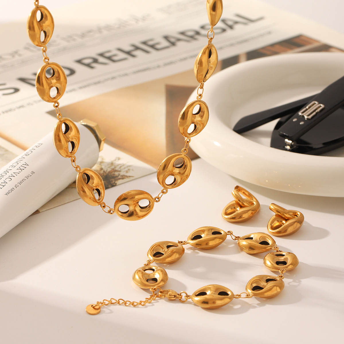 small and big size coffee bean chain pig nose link