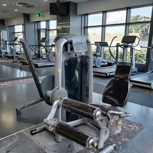Máquina de Ejercicios Comercial de Alta Resistencia para Gimnasio, Equipo de Fitness Ajustable con Peso para Extensión de Piernas, Entrenamiento de Pecho y Brazos - Product Image 4