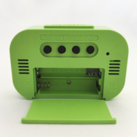 Mini Réveil Numérique LCD de Bureau, Fonctionnant sur Piles, avec Calendrier, Température, Rétroéclairage, Musique, Fonction Snooze, Silencieux, Idéal pour les Étudiants et les Voyages