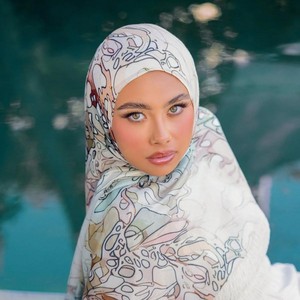 2025 Último Modal Hijab Wrap-Diseño suave Impresiones resistentes a la decoloración Patrón tropical al por mayor para musulmanes Descuentos a granel disponibles - Product Image 1