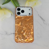 Coque de téléphone brillante ondulée pour iPhone 7 X 11 12 13 14 15 16 17 Pro, design de luxe à effet d'eau avec protection d'objectif en strass étincelant