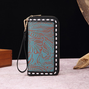 2025ใหม่กระเป๋าสตางค์หนังยาวแกะสลักด้วยมือลายดอกไม้ย้อนยุคหลากสีศิลปะ - Product Image 4