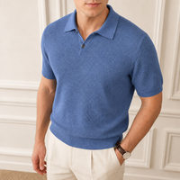 Polo classique pour homme en maille gaufrée bleu acier, col ouvert, manches courtes, ourlet côtelé, fabrication OEM/ODM sur mesure, vente en gros
