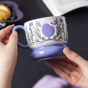 Tasse en céramique irisée violette avec poignée, motif floral, pour thé ou café, idéale pour la maison, le bureau ou comme cadeau, tasse individuelle - Product Image 3