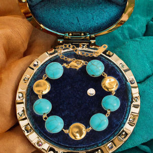 Pulsera de Acero Inoxidable con Dijes Geométricos Azules Turquesa de Moda Europea y Americana, Chapada en Oro de 18K, Accesorio Versátil para Mujer - Product Image 3