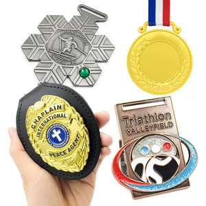 パーソナライズされたお土産ロゴランニング空手サッカーサッカー3Dブランクゴールドトロフィーストラップアワードリボンスポーツメタルカスタムメダル