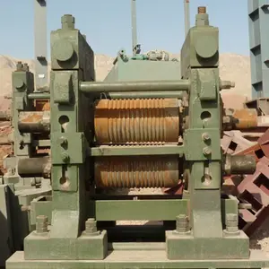 Máquina formadora automática de placa fina, equipo de laminación de acero de tres rollos, línea de producción