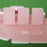Vente en gros de jeux de mahjong américains personnalisés avec logo, comprenant un mélangeur, un sac à fermeture éclair, un étui pour les règles, un coffret cadeau et des accessoires