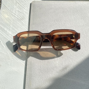 Gafas de Sol Unisex de Diseño de Alta Gama, Cuadradas, Polarizadas, Ligeras, con Protección UV400 y Visión Nocturna, de Acetato - Product Image 1