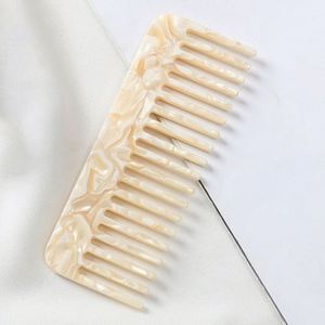 <b>Creative</b> <b>Gift</b> Wide Tooth Colour Acetate Comb for Hair Detangling - Product Image 1