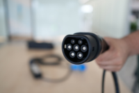 TELD Nouvelle borne de recharge murale pour VE 7kW Type 2 Station de recharge intelligente pour la maison CE IP65 Contrôle par application Port unique 220V/380V WiFi/BT/4G