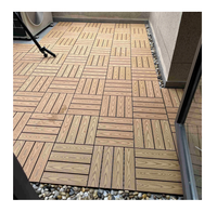 Tuiles de terrasse en WPC à emboîtement DIY 300x300 mm, composite pour terrasse extérieure, style de conception asiatique - pour villas et bordures
