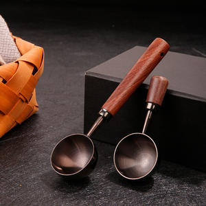 ช้อนกาแฟสแตนเลส 304 พร้อมด้ามไม้วอลนัท ด้ามยาว ด้ามสั้น ช้อนตวงสำหรับผงและเมล็ดกาแฟ ความจุ 15 มล. สำหรับการอบ - Product Image 1