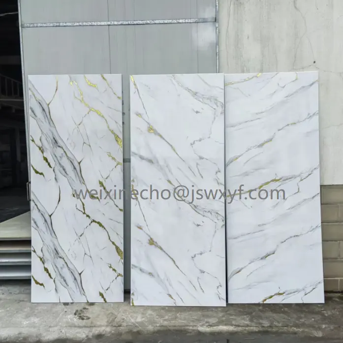 Revêtement mural de douche en PVC marbre blanc doré 1200*2400mm