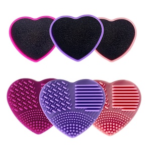 Venta caliente portátil en forma de corazón de la caja de la secadora de silicona Etiqueta Privada maquillaje cepillo limpiador - Product Image 3