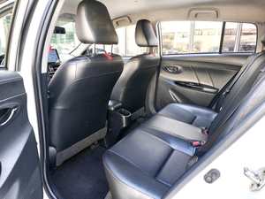 <span class=keywords><strong>Toyota</strong></span> <span class=keywords><strong>Yaris</strong></span> S L d'occasion <span class=keywords><strong>2021</strong></span> propre avec caméra de recul, 5 places, SUV, boîte automatique, pneus R15, conduite à gauche - Product Image 6