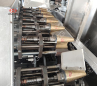 Cône commercial entièrement automatique faisant la ligne de production