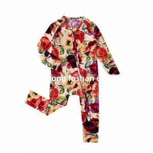 رومبير جديد للأطفال الذكور لفصل الصيف والشتاء بسحابين وطباعة زهور من قماش البامبو - Product Image 4