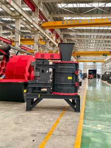 Concasseur vertical combiné à haute efficacité pour les bouteilles en verre, le granit, le calcaire, les galets de rivière, ensemble de concasseurs miniers - Product Image 3