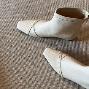 Bottines à bout carré avec détails cousus, fermeture éclair au dos, talon plat, style minimaliste, chaussures pour femmes, usage quotidien - Product Image 1