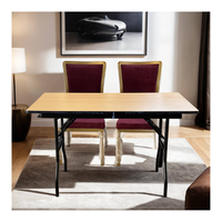 Table de banquet extérieure moderne de haute qualité 4/5/6 pieds pour des configurations de banquet polyvalentes et des événements de grande envergure