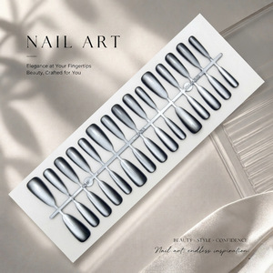Ongles press-on de luxe noirs effet clair de lune, forme amande œil-de-chat, prêts à poser, très tendance, kit pré-fabriqué, scintillants et éblouissants - Product Image 4