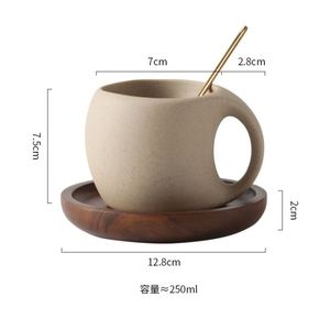 แก้วกาแฟเซรามิกดีไซน์สร้างสรรค์ปรับแต่งได้ พร้อมถาดและช้อน ชุดถ้วยชาและจานรองสำหรับใช้ในบ้าน เหมาะสำหรับเป็นของขวัญทางธุรกิจ - Product Image 2