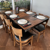 Ensemble de table et de chaises de restaurant en bois stratifié chêne, style moderne et commercial, sur mesure, de la marque Ron Group Industrial.